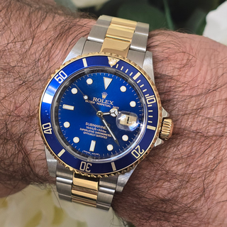 Rolex Submariner 16613 "Bluesy" Wristwatch - 40mm - Automatic - Blue Dial (2009) - Men's- Full Set