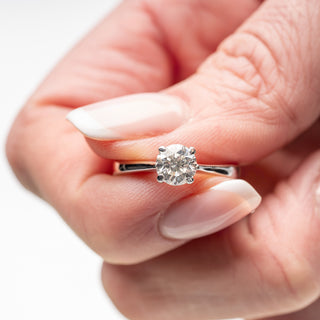 18ct White Gold 1ct Natural Diamond Solitaire Ring