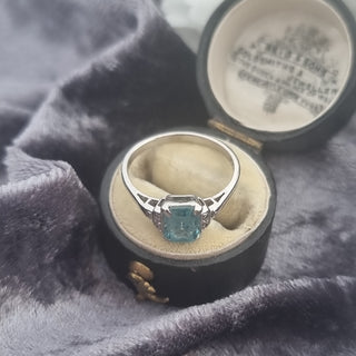 Art Deco 18ct White Gold Blue Topaz Diamond Ring