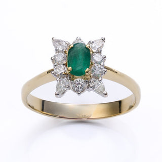 18ct Yellow Gold Pear Cut Diamond And Emerald Cluster Dress Ring