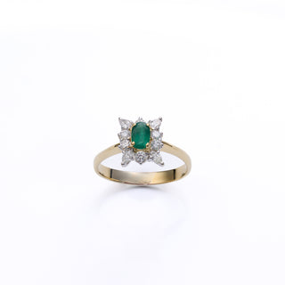 18ct Yellow Gold Pear Cut Diamond And Emerald Cluster Dress Ring