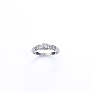 18ct White Gold 0.4ct Diamond Modern Five Stone Ring