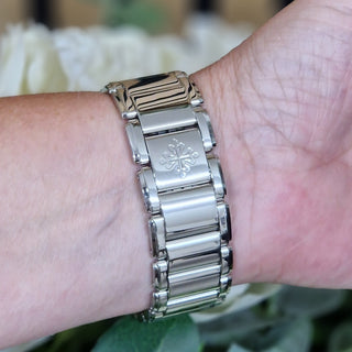 Patek Phillipe Twenty-4 4910/10A-011 Stainless Steel 25mm