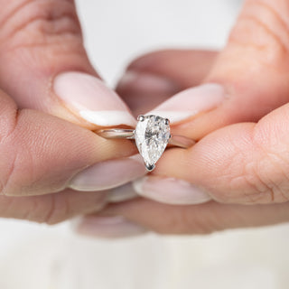 Platinum 950 1ct Colourless Pear Cut Diamond Solitaire Ring