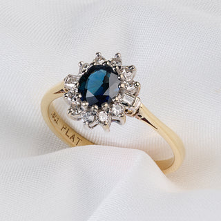 Vintage 18ct Sapphire And Diamond Cluster Ring