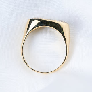 18ct Yellow Gold 1.8ct Diamond Unisex Trilogy Ring