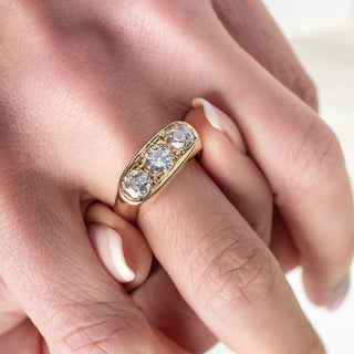 18ct Yellow Gold 1.8ct Diamond Unisex Trilogy Ring
