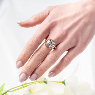 18ct Yellow Gold Aquamarine 3D Five Stone Interlocking Dress Ring