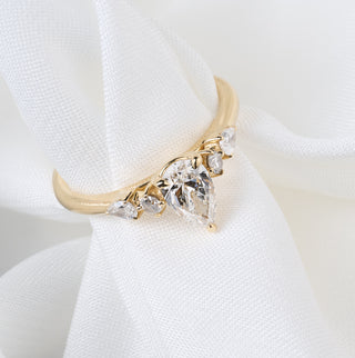 18ct Yellow Gold 0.6ct Pear Cut Diamond Solitaire Ring GIA Certified