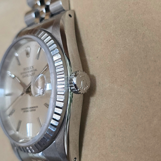 Rolex Datejust 16220 - 36mm - Automatic - Steel Jubilee Bracelet - Silver Dial - Full Set (1995)