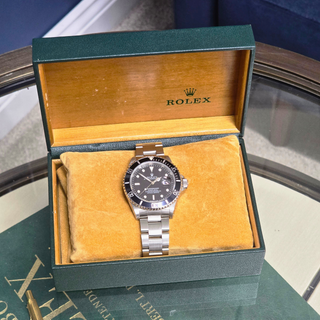 Rolex Submariner Date 16610 40mm Black Dial X-Serial (1991)
