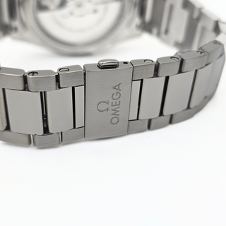 Omega Seamaster Aqua Terra 150M 220.10.41.21.01.001 - Black Dial - 41mm- Automatic - Never Worn