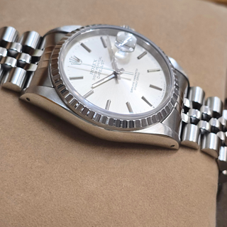 Rolex Datejust 16220 - 36mm - Automatic - Steel Jubilee Bracelet - Silver Dial - Full Set (1995)