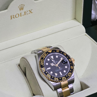 Rolex GMT-Master II - 116713LN - Gold & Steel - 2011 - Full Set + Rolex Service - Immaculate