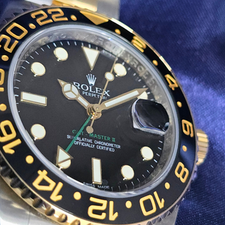 Rolex GMT-Master II - 116713LN - Gold & Steel - 2011 - Full Set + Rolex Service - Immaculate