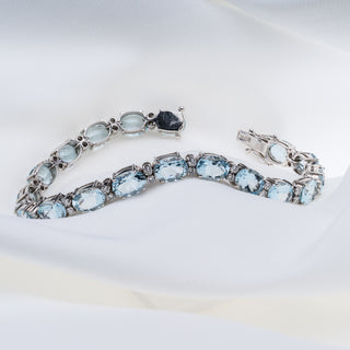 18ct White Gold 20ct Aquamarine And Diamond Tennis Style Bracelet