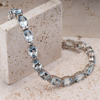 18ct White Gold 20ct Aquamarine And Diamond Tennis Style Bracelet