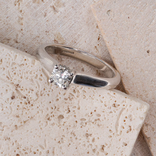 Tiffany 0.39ct Lucida Cut Diamond Ring 1999 Platinum 950