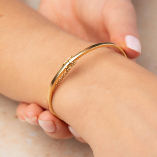 18ct Yellow Gold Emerald & 0.75ct Diamond Bangle Bracelet