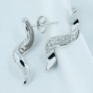 18ct White Gold Pavé Diamond Twist Drop Earrings - 26mm - 4.8g