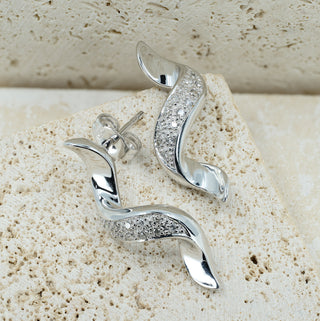 18ct White Gold Pavé Diamond Twist Drop Earrings - 26mm - 4.8g
