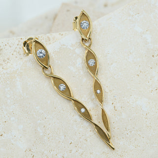 Clogau 18ct Yellow Gold Diamond Articulated Drop Earrings – 45mm – 6.5g