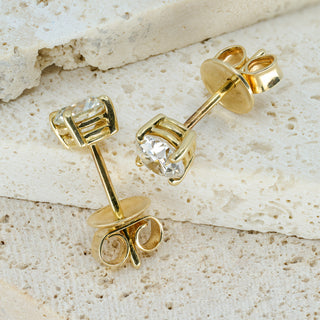 18ct Yellow Gold Diamond Stud Earrings – 1.00ct Total – G SI2