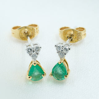 18ct Two-Tone Gold Emerald & Diamond Teardrop Earrings – Pear Cut