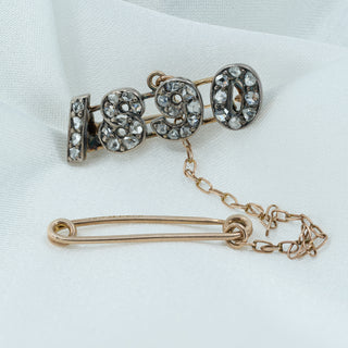 Victorian 9ct Gold & Old Mine-Cut Diamond “1890” Brooch – 25mm – 3g