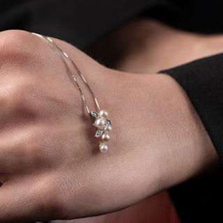 9ct White Gold Diamond And Pearl Pendant Necklace