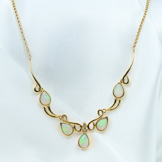18ct Yellow Gold Natural Opal & Diamond Lavallière Necklace – 20 Inch – 9g