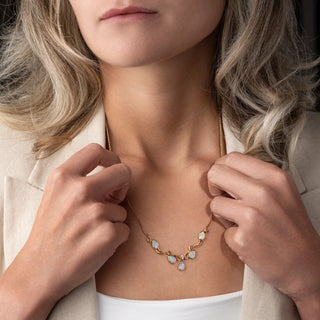 18ct Yellow Gold Natural Opal & Diamond Lavallière Necklace – 20 Inch – 9g