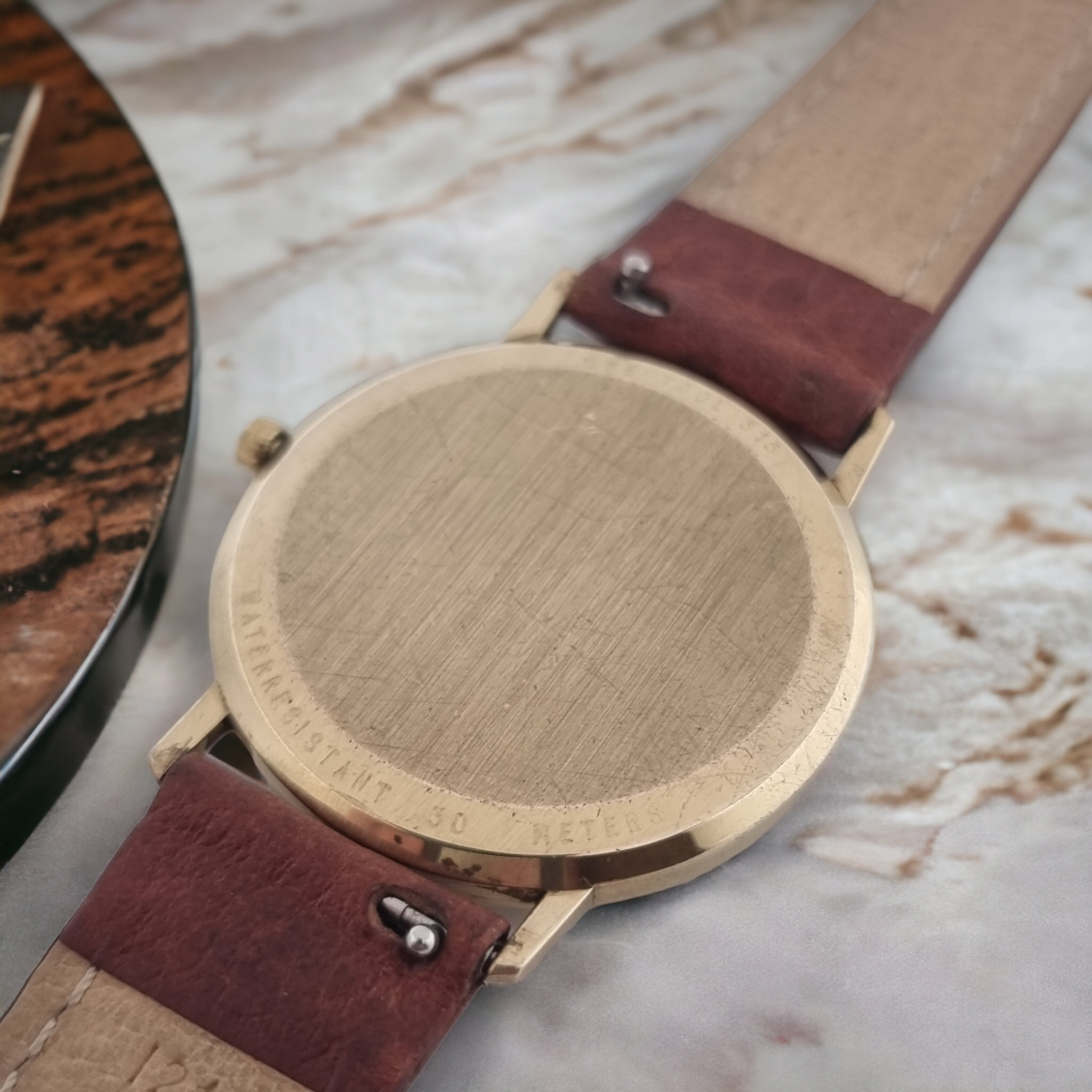 Omega 1430 quartz sales movement