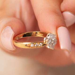 Vintage 18ct Yellow Gold 0.5ct Diamond Daisy Cluster Ring