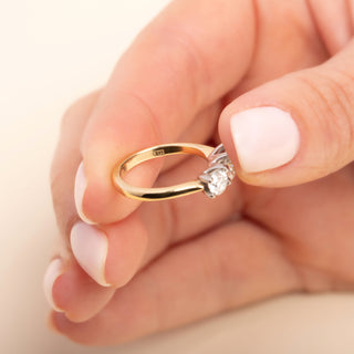 18ct Yellow Gold Three Stone 1ct Diamond Trilogy Ring