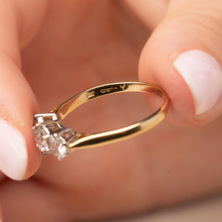 Vintage 18ct Yellow Gold Three Stone 1.26ct Diamond Trilogy Ring