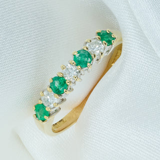 18ct Yellow Gold Diamond & Emerald Half Eternity Ring – 0.40ct Total – Size O