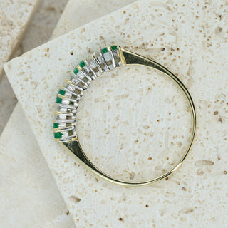 18ct Yellow Gold Diamond & Emerald Half Eternity Ring – 0.40ct Total – Size O