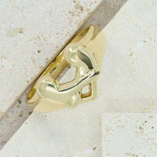 Boodles 18ct Yellow Gold “Hug” Ring – Dunthorne – Size T