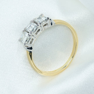 18ct Yellow Gold 1.00ct+ Emerald Cut Diamond Trilogy Ring - Size O