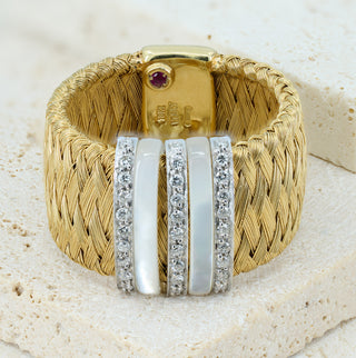 Roberto Coin 18ct Yellow Gold Diamond & Mother of Pearl Woven Band Ring - 9.5g