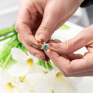18ct Yellow Gold Pear Cut Diamond And Emerald Cluster Dress Ring