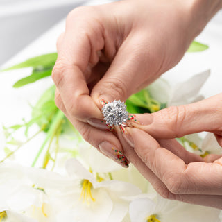 18ct White Gold 2.50ct VS E/F Diamond Cluster Ring