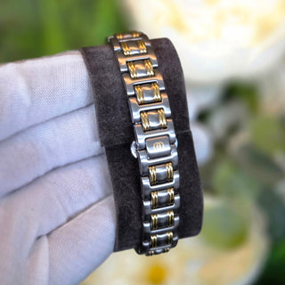 Ladies Gucci 9040L 26mm Stainless Steel and Gold plate Wristwatch