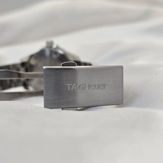 Tag Heuer Ladies Aquaracer Ref. WAY1414 - Mother of Pearl Dial, Diamond Bezel & Hour Markers - Full Set (2016)