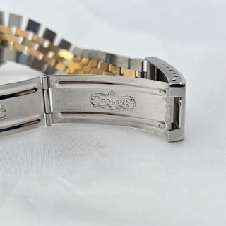 Rolex Datejust 16233 - Automatic - 36mm - Two-Tone Silver-Champagne Baton Dial (1991)