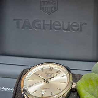 Tag Heuer Carrera Date - Ref. WBN2111 - Silver Dial - 39mm - Automatic - Full Set (2022)