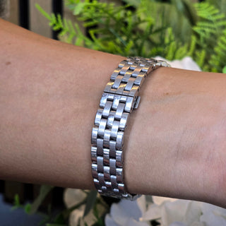 Ladies Gucci 5500L 27mm Stainless Steel