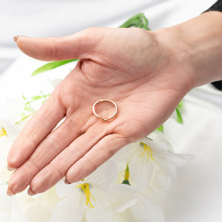 18ct Yellow Gold Wrap Around Shaped Wedding Band Ring 2.5mm