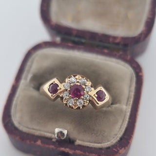 Edwardian 18ct Yellow Gold Diamond & Ruby Three Stone Cluster Halo Ring